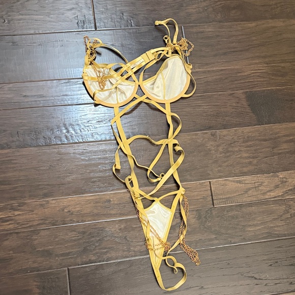 Yandy Gold Strappy Lingerie Set - Picture 5 of 9